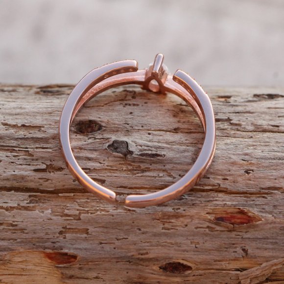Rose Gold 925 Sterling Silver Beautiful Dainty and Elegant Teardrop Ring - Picture 3 of 11